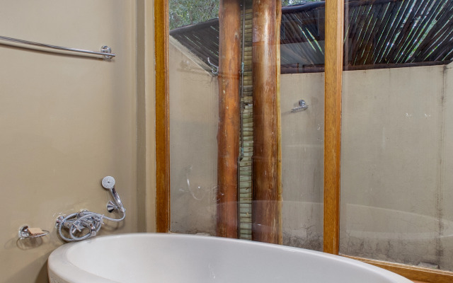 Black Rhino Game Lodge