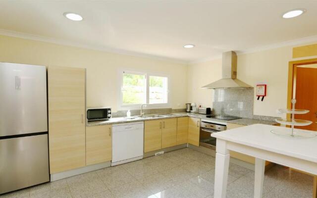 Villa Bolivia CleverDetails 236, Sleeps 8 with private pool