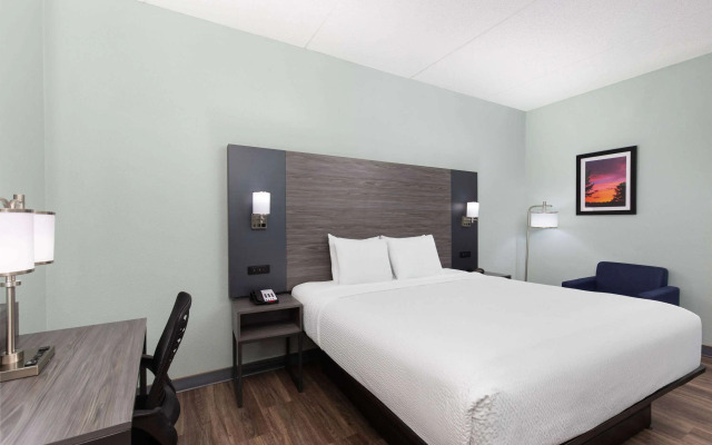 Baymont by Wyndham Creedmoor