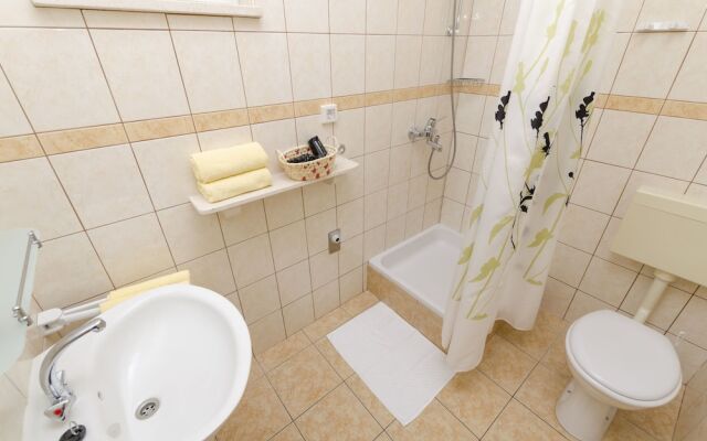 Apartments Josip