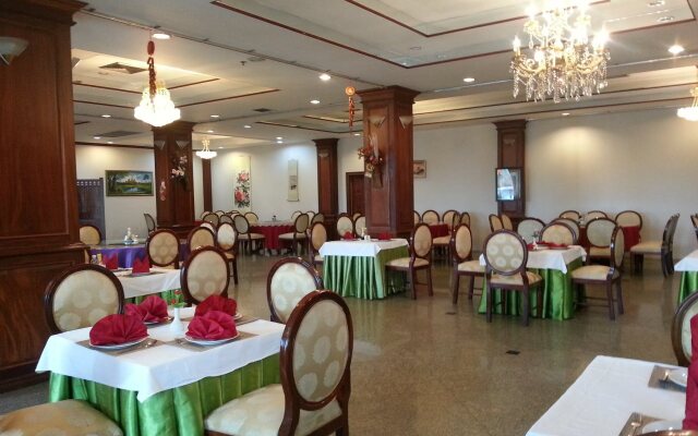 Angkham Hotel
