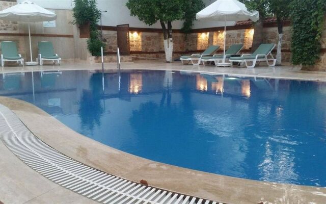 White Garden Hotel