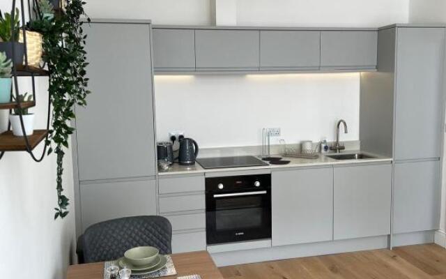 Lovely 1 Bed flat *FREE PARKING* Hoe/Barbican Plymouth