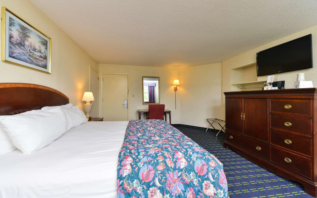 Americas Best Value Inn & Suites South Boston