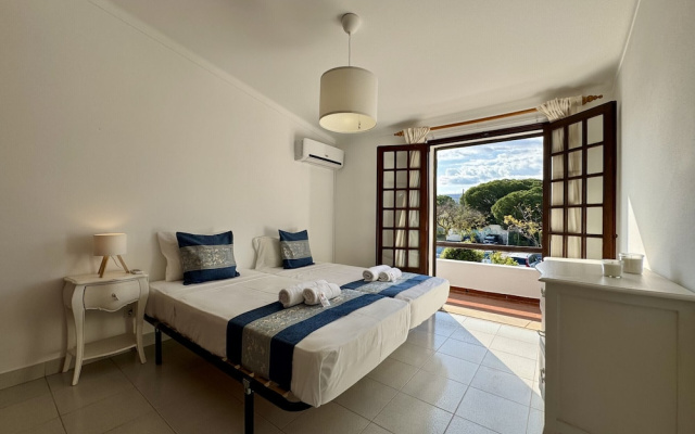 Faro Terrace Villa by Homing