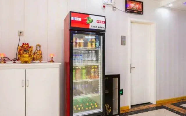 Rujia Huayi Hotel(Huanghe South Road Convention and Exhibition Center Store)