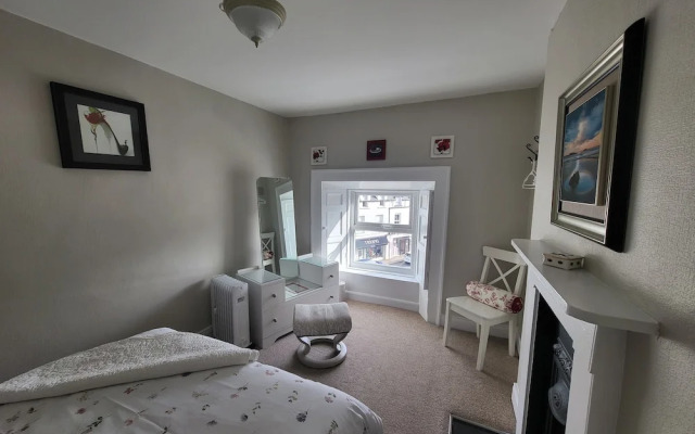 Charming 2-bed Apartment in Donegal Town Centre