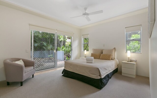 Charming Noosa Heads Apartment; Laguna Bay Views - Unit 6 Taralla 18 Edgar Bennett Avenue