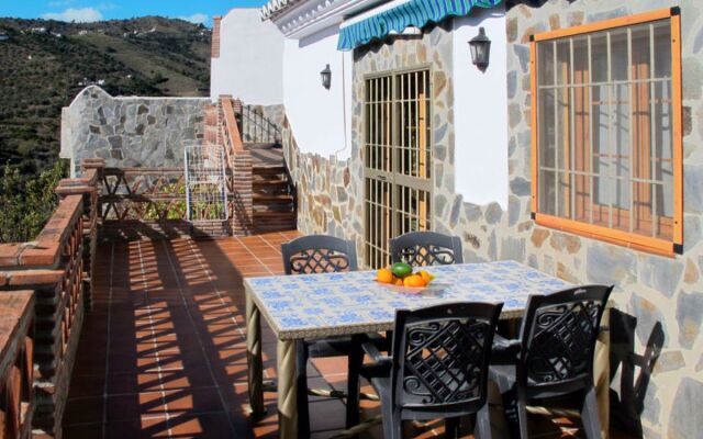 Tres Palmeras (FRG131)