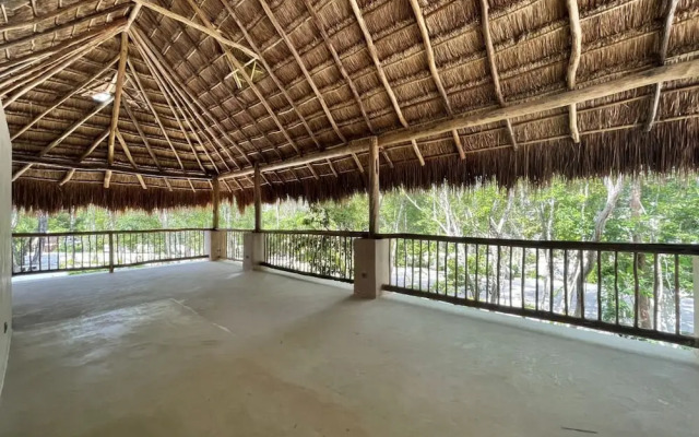 Amazing Apartment With Pools Gym BBQ Yoga Deck