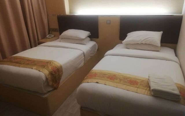 Capital O 90130 Sawadee Hotel