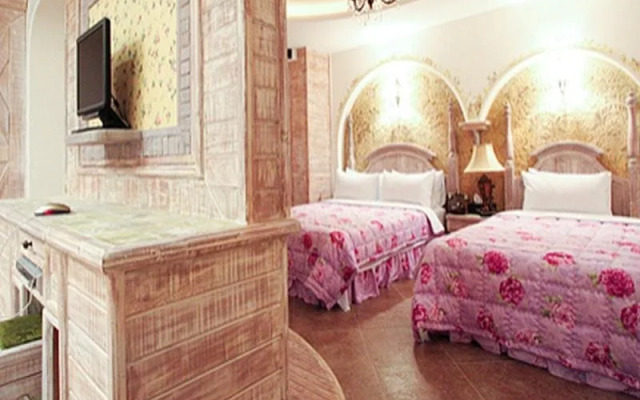 Goodstay Provence Motel