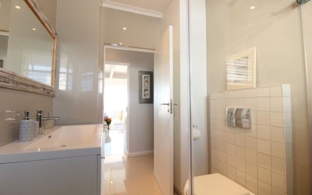 Vredenhof 8 - Adults Only