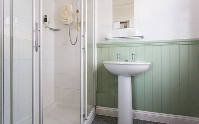 Sandcliff Guest House