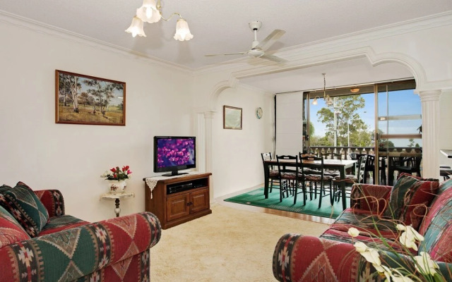 Huge top Floor Unit Across the Road....waterfront!!