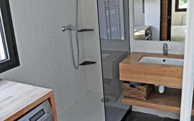 Villa-jacuzzi-1chb-jardin-10minsAixEnPce-QuartierChic