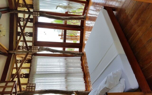 Cangdoki Resort and DIve Camp