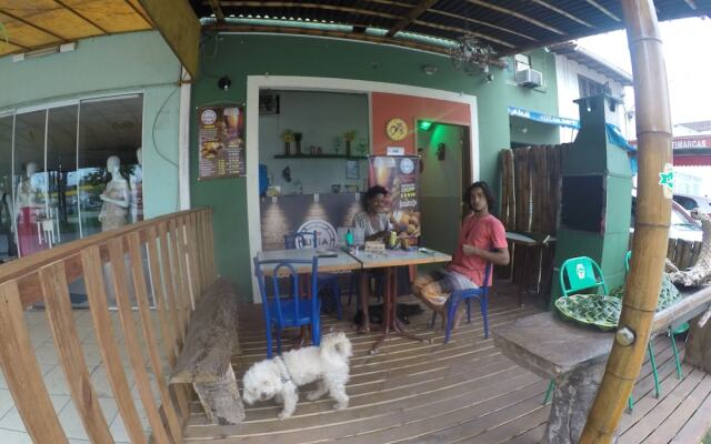 Livia Hostel Pousada