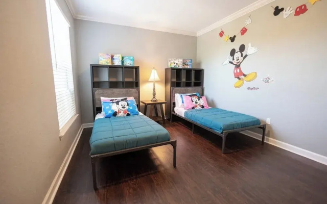 1370 Tuscana LN Davenport, 3bed