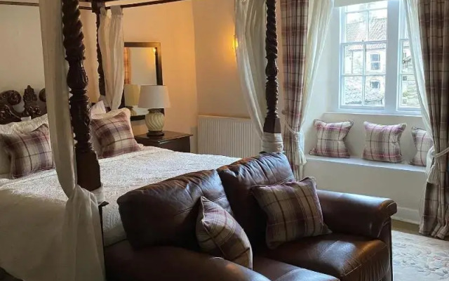 The George Inn