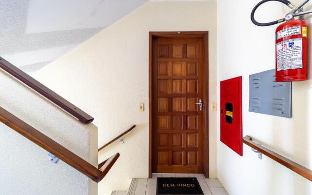 Apto a 6 minutos do mar em Canasvieiras-SC RBA201