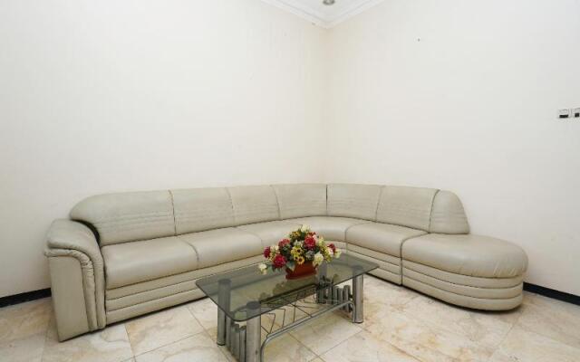 OYO 2483 Salju Korea Residence