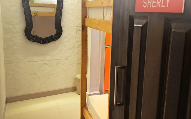 Cohostel