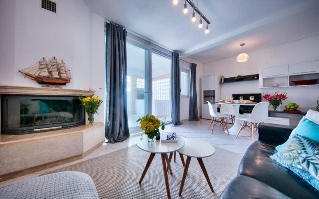 Seafront Suites Maja