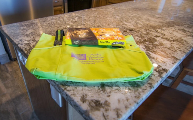 Papakea E304 - Studio Condo