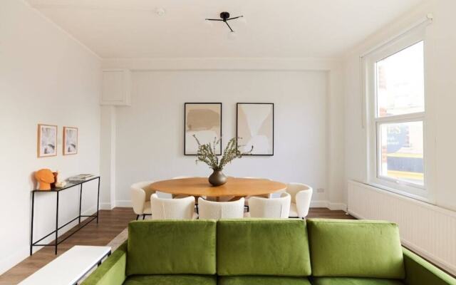 The Hammersmith Escape - Alluring 5bdr Flat