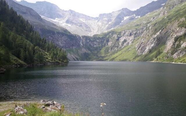 Beautiful apartment in Salzburg with garden