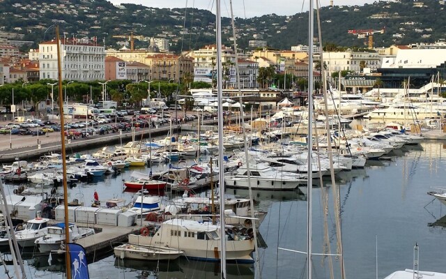 Cannes Mimosas One Bedroom