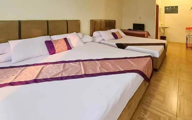 Pesona Wisata Alam Ciparay Endah