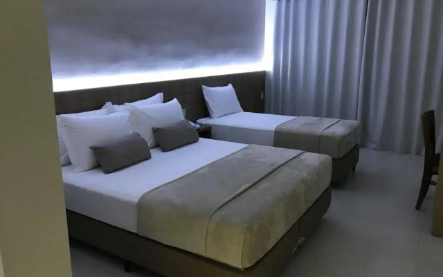 Confort Fronteira Hotel