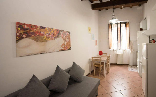 All'ombra della Torre