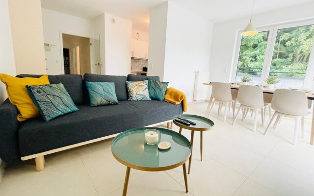 Luxury Green Penthouse Terrace & Parking