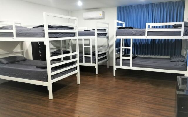 Happy Home Hostel Suvarnabhumi