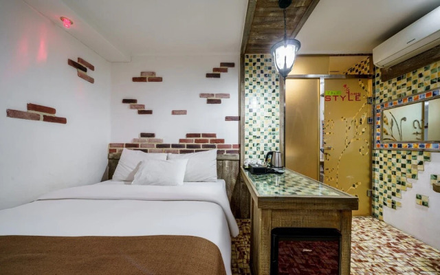 Seongnam Hotel Tom