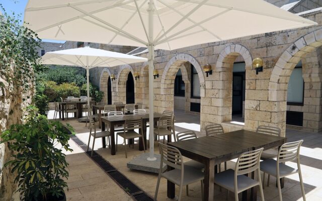 New Gate Hostel