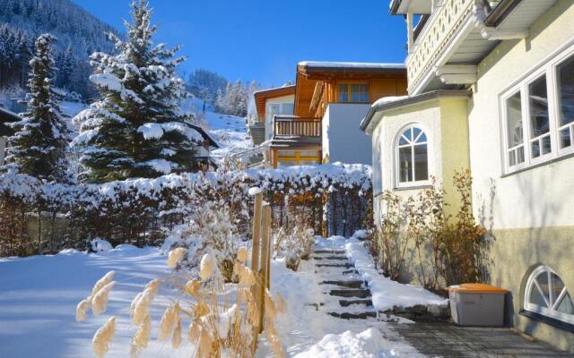 Villa Skilift-Seeblick by Alpen Apartments