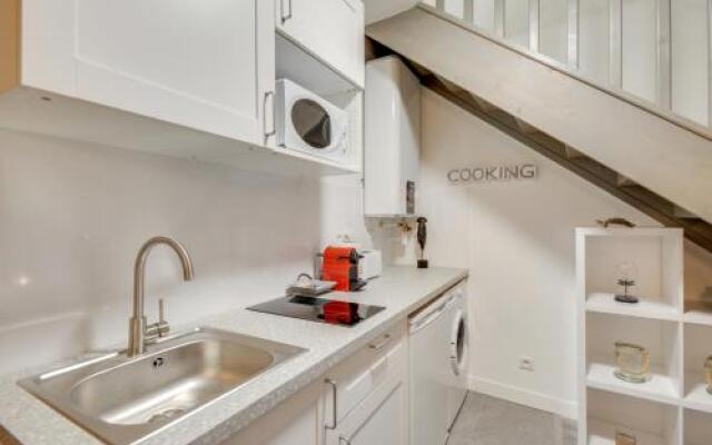 804 Suite Styling, Superb Duplex, Door of Paris