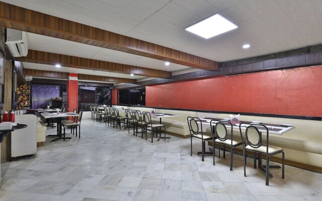 OYO 2308 Hotel Crown