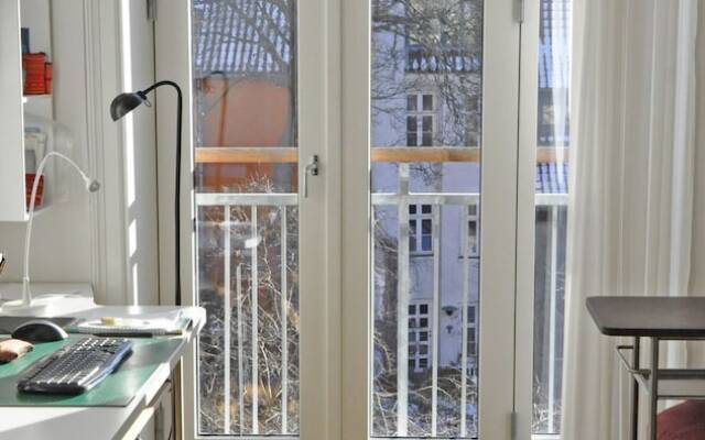 1 Bedroom Apartment near Christiania 308 - 1
