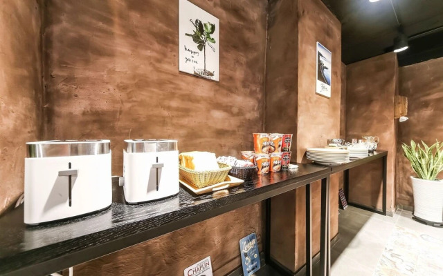 Changwon Jinhae Almond Hotel