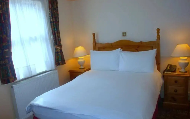 The Oak Hotel