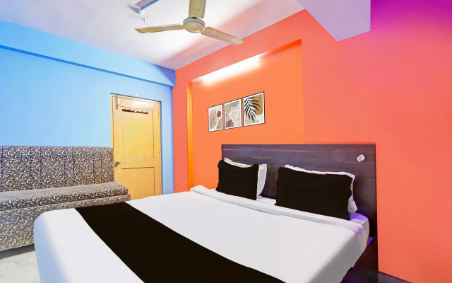 OYO Flagship 48845 Laxmi Residency