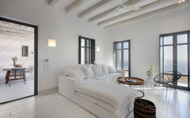 House G in Kardiani Tinos