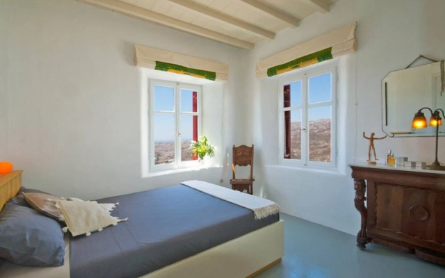 Villa Halara