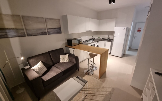 Remus Pool Apartments