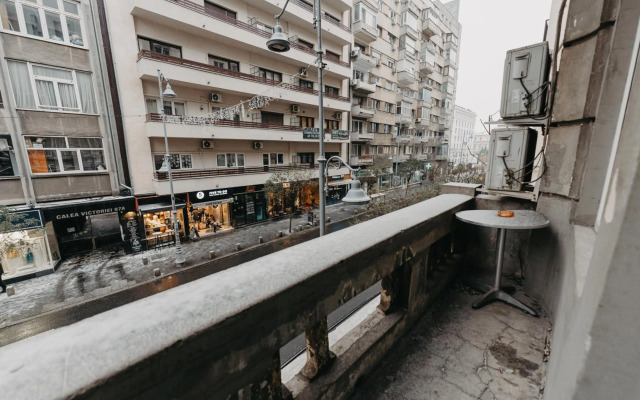 Studio Piata Amzei NR.1 (8 D)